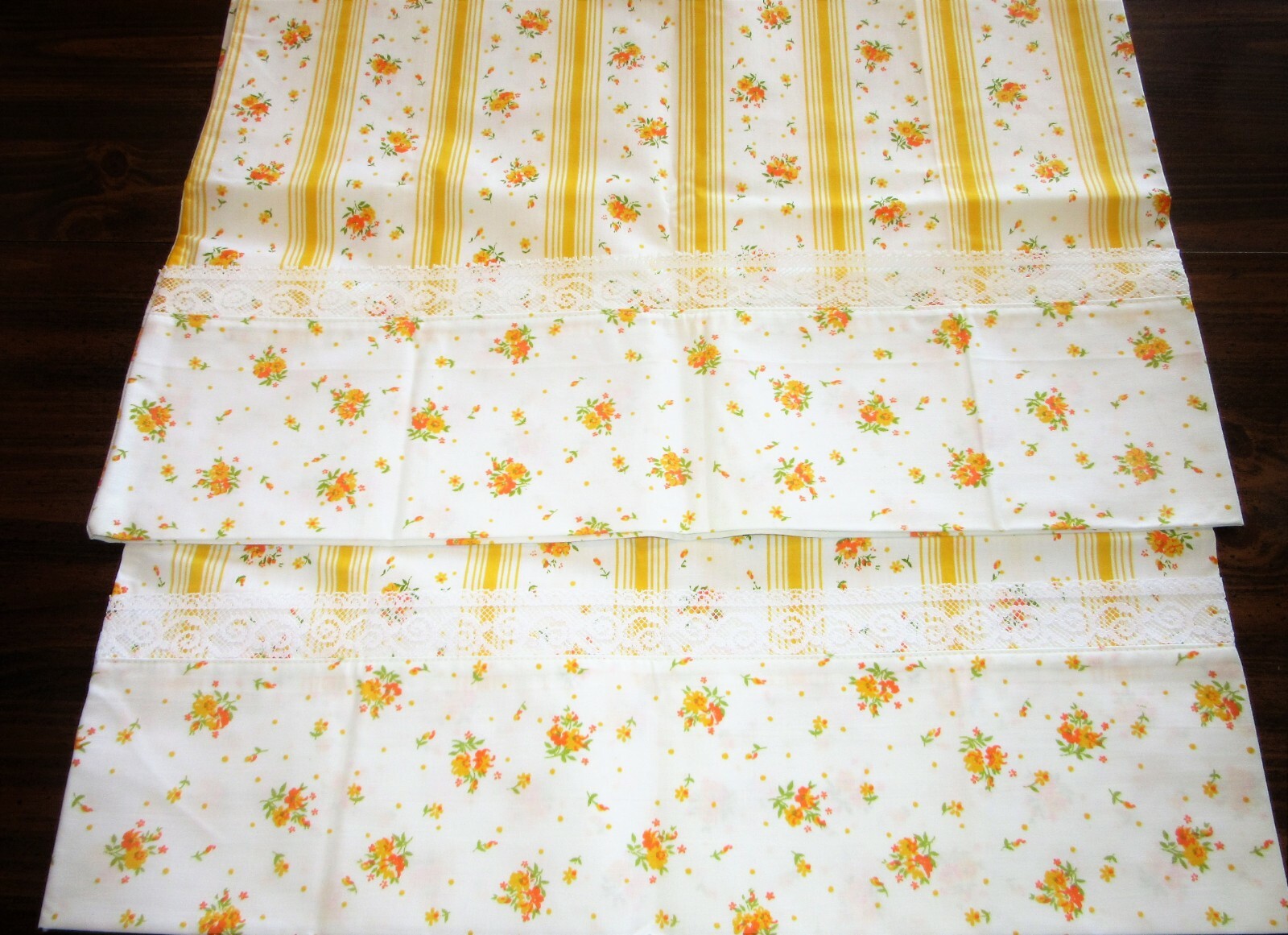 Vintage 1973 Springmaid Wondercale Retro Pillowcase Set Dimity Delight Unused