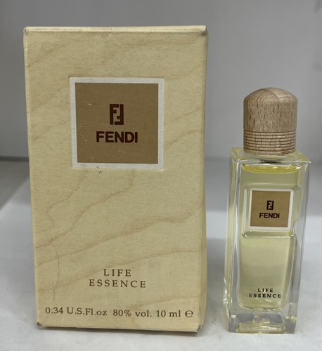 FENDI Eau de Toilette 50ml 【新品未使用】 FENDI (フェンディ) オードトワレ 50ml 残量80%-99%｜トレファク