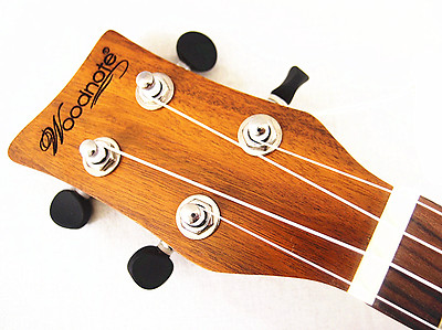 WOODNOTE/ Great 24" Acacia Concert Ukulele & Padding Bag / Extra Maple Tuner WOODNOTE/ Great 24" Acacia Concert Ukulele & Padding Bag / Extra Maple Tuner