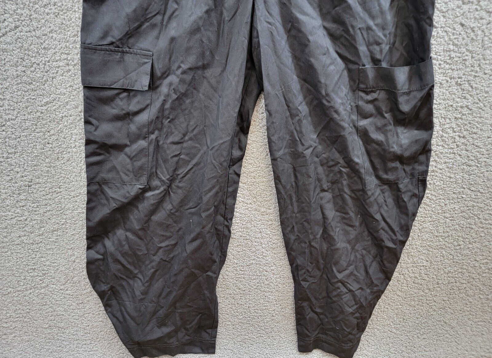 French Connection Elkie Button-Up Cargo Jumpsuit Women's S Black Quarter Sleeve - Picture 4 of 19