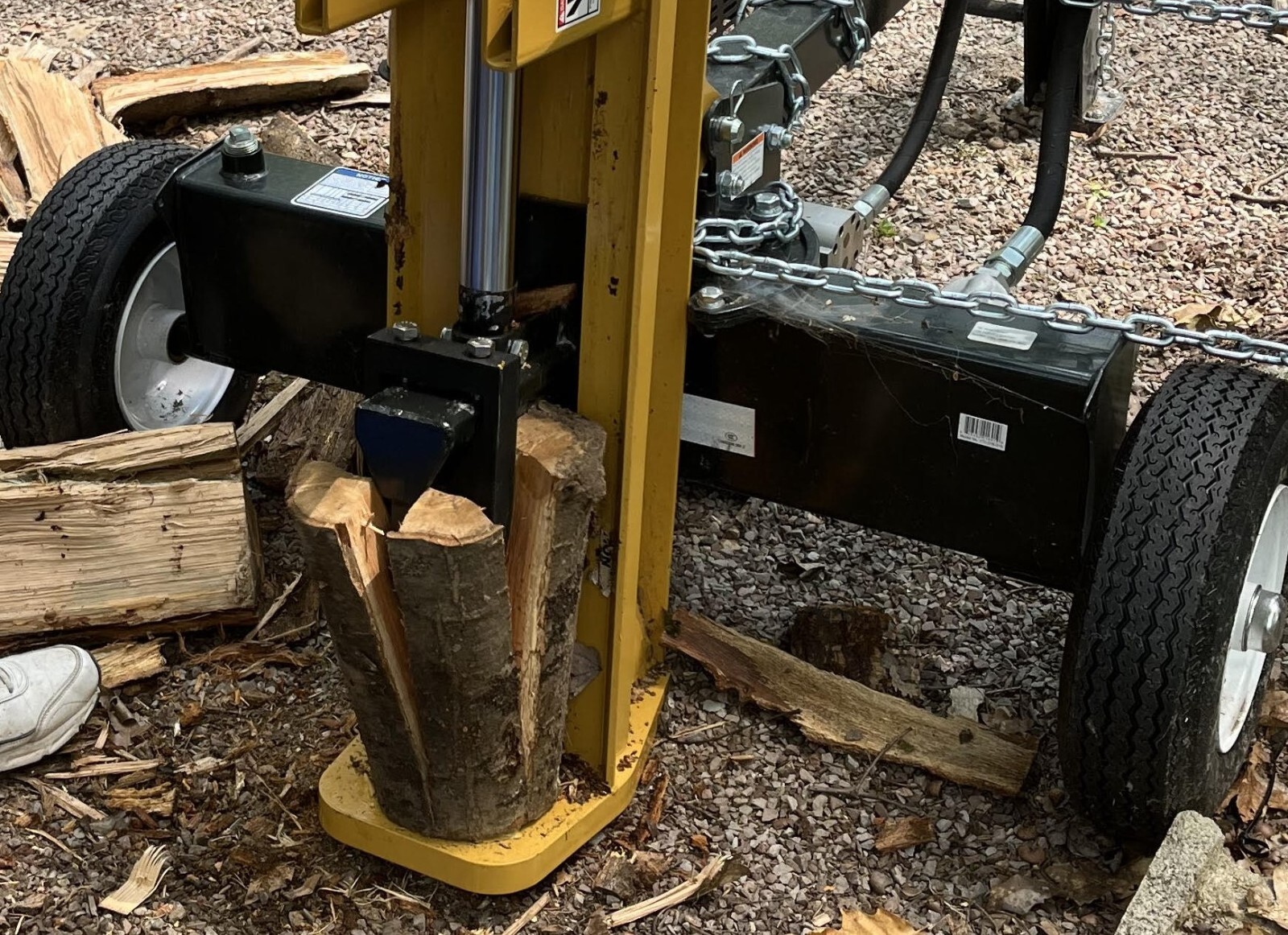 4 Way Log Splitter Attachment CountryLine, Crimson Force