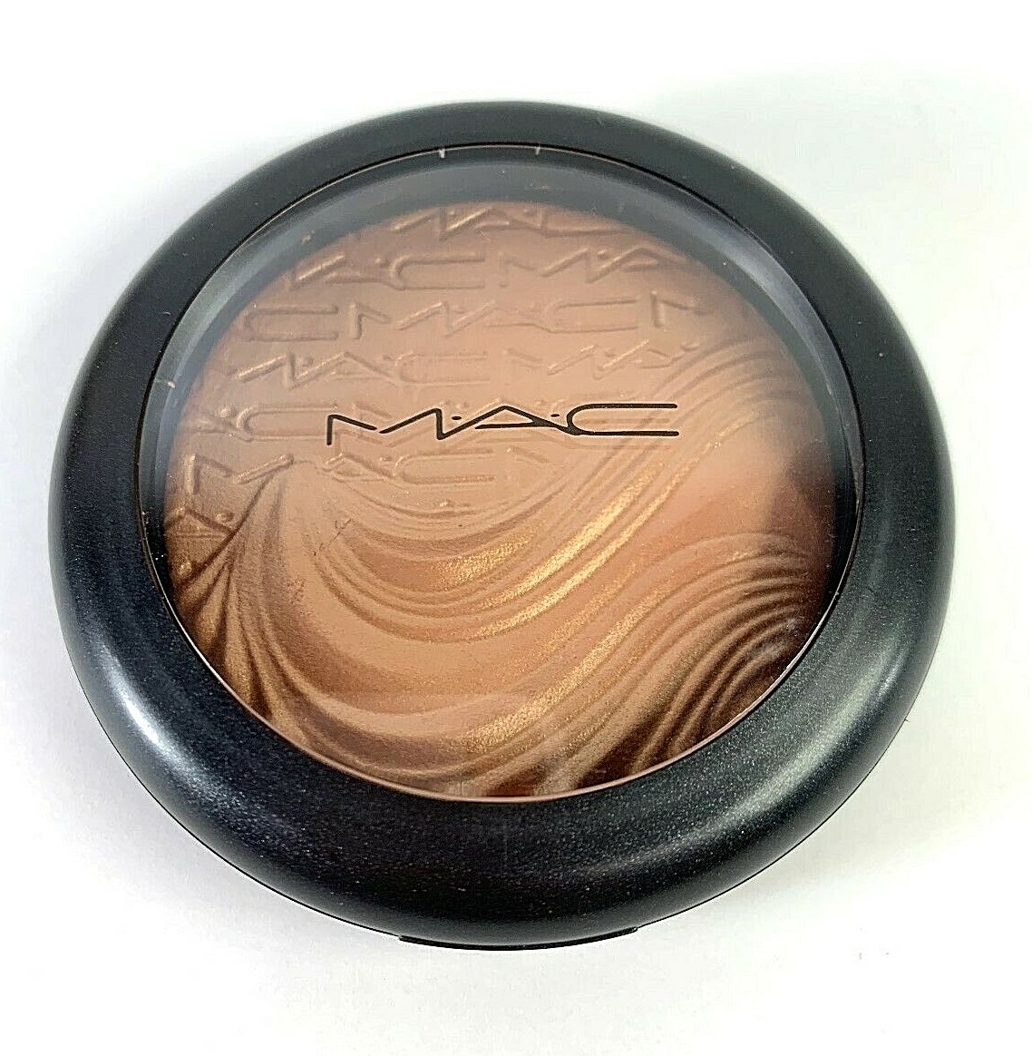 MAC Limited Edition MAGNETIC APPEAL Extra Dimension Skinfinish BNWOB