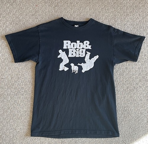 トップス DC Rob Dyrdek & Big Black MTV Print Tee DC Rob Dyrdek & Big Black MTV Print Tee