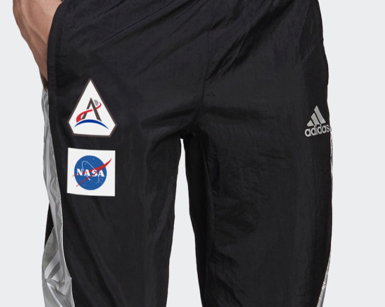 Купить adidas Space Race Track Joggers Nasa Black Pants Last (БРЮКИ ДЛЯ  АКТИВНОГО ОТДЫХА) заказать с доставкой лот № 124765394530