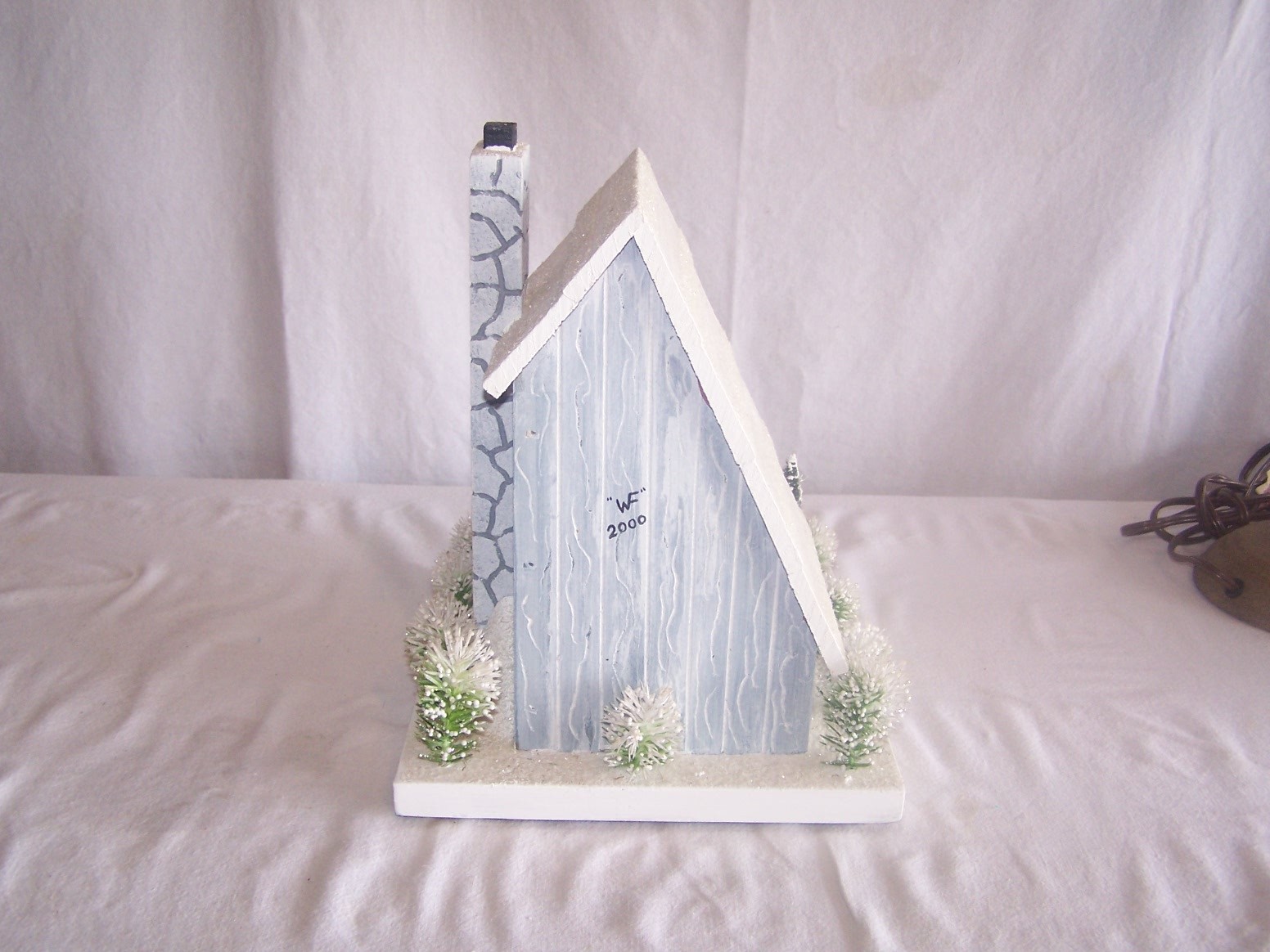 Handmade, Wooden, Decorative Bird House, Winter Setting, Ski's, Sleigh, Nice