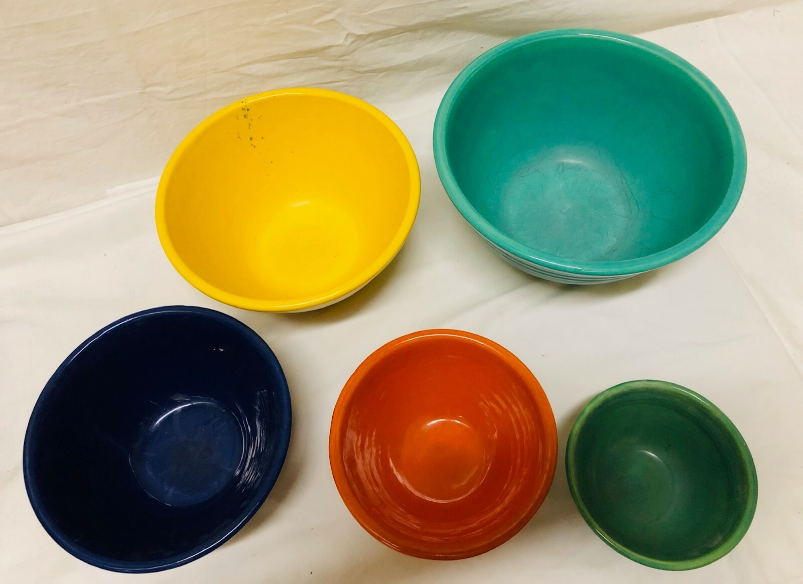 Vintage 1940's Bauer Ringware Nesting Mixing Bowls Set of 5