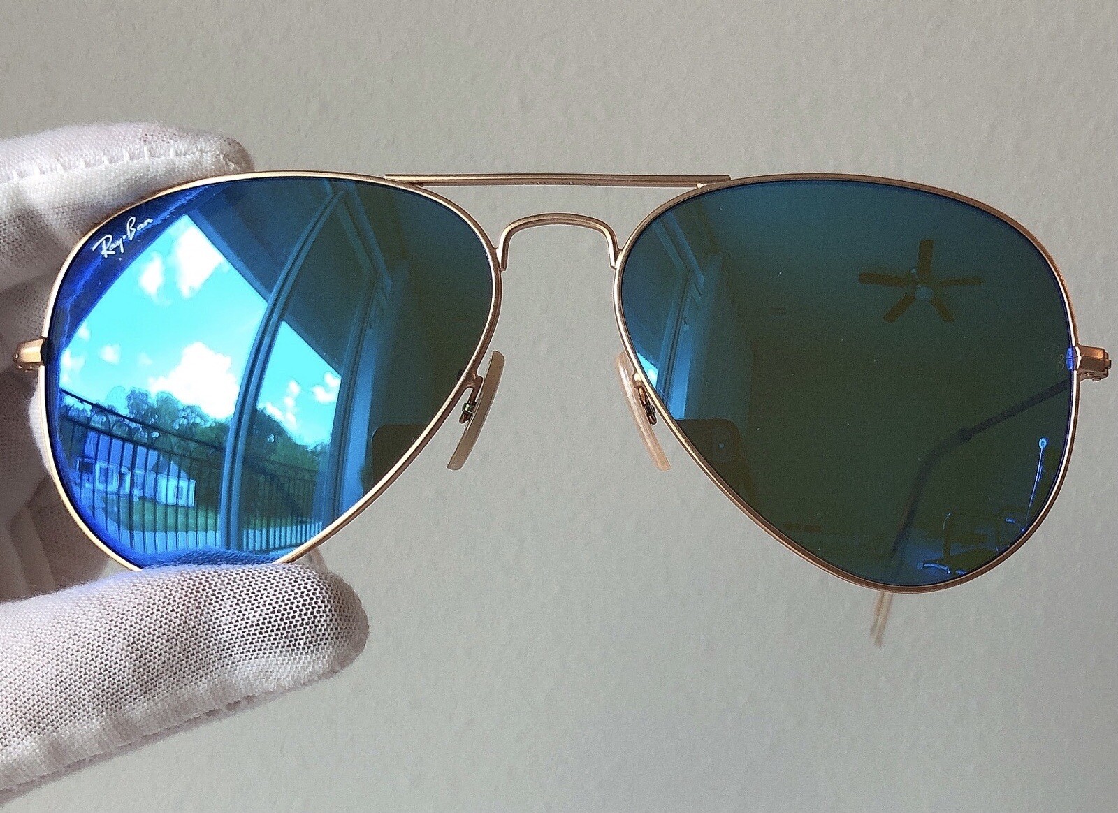 ray ban aviator sun glasses