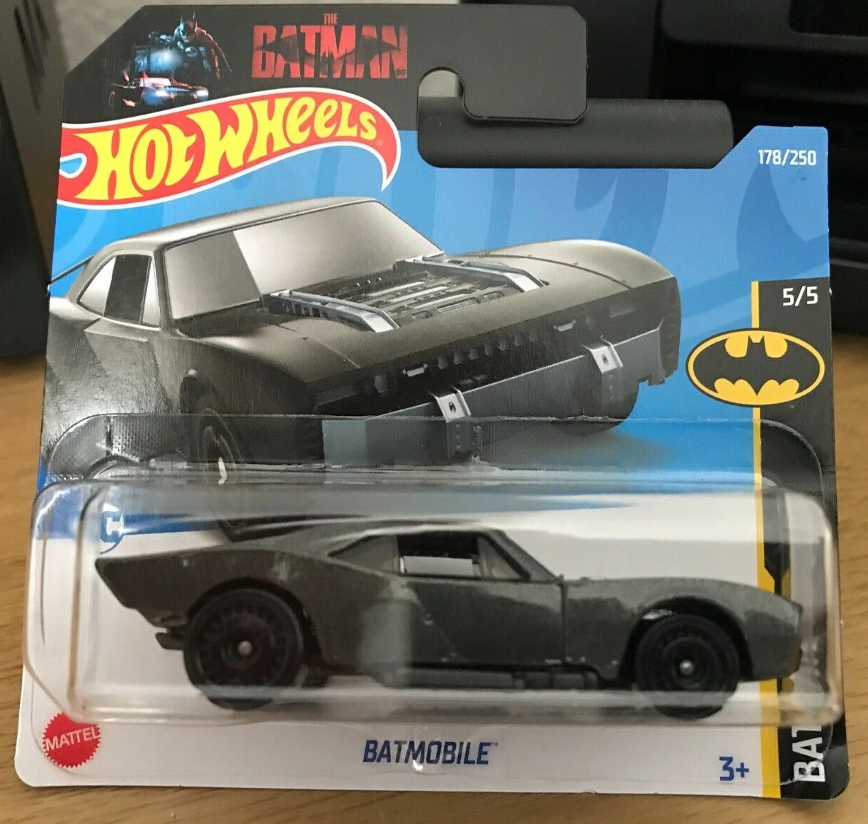 Игрушка Mattel Бэтмобиль 1222mt