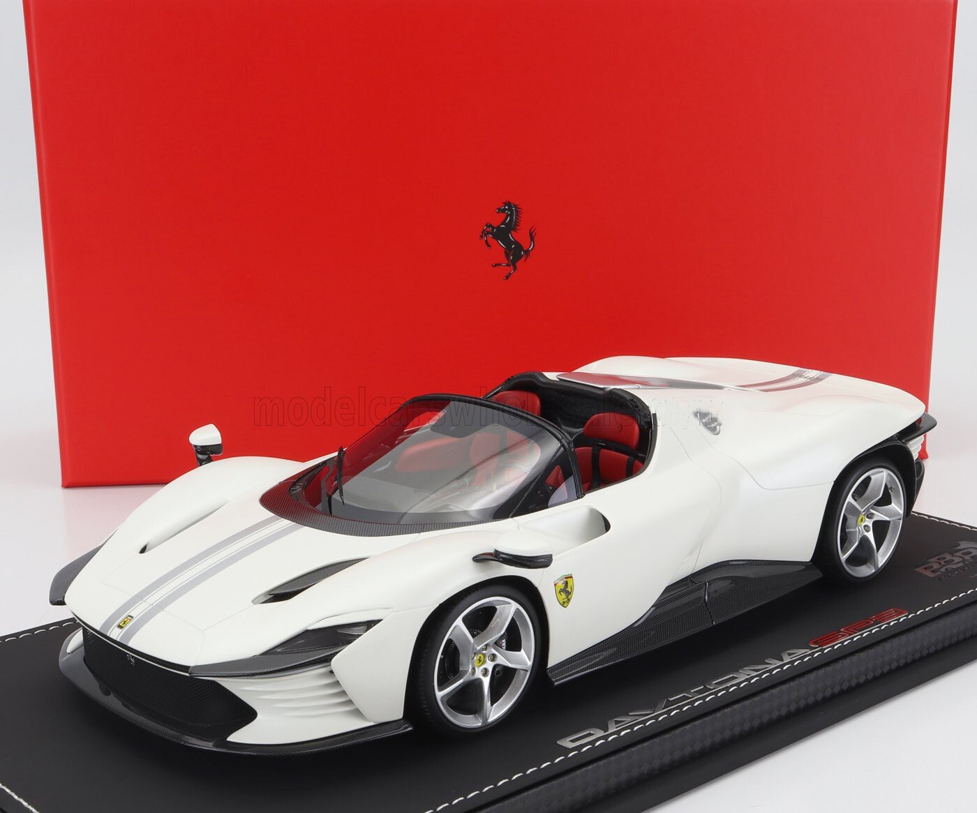 大幅値下げ【新品・即納】BBR 1/12 フェラーリ SP3 BBR FERRARI DAYTONA SP3 OPEN ROOF ICONA 2022 BIANCO ITALIA w