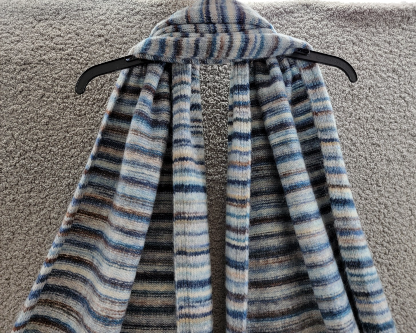 AQUA Wool Blend Space Dye Knit Scarf Women's One Size Blue~ - Picture 3 of 13