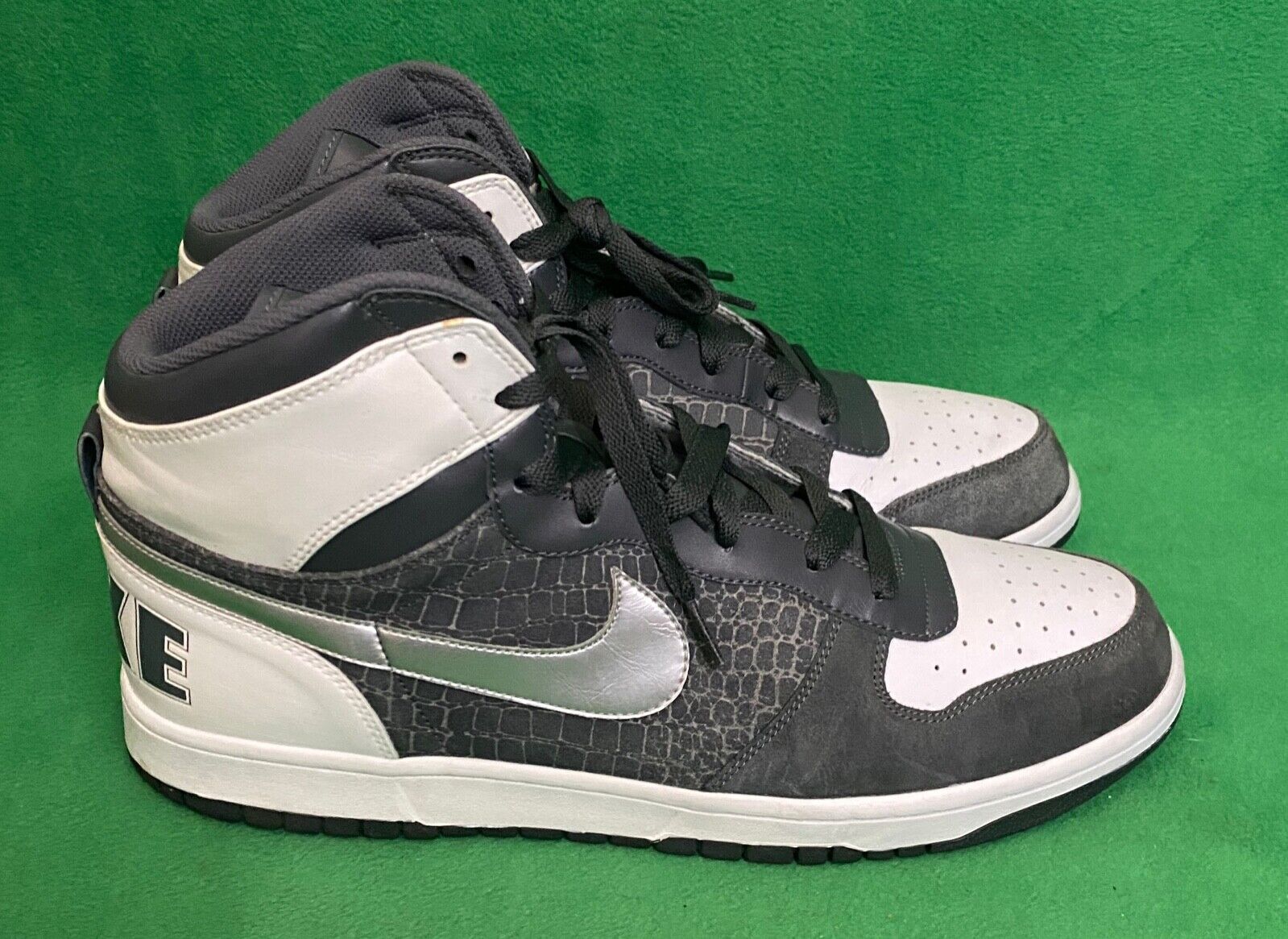 Nike Big Nike High 336608-002 Men's Shoes Size 13. Nike Big Nike High 336608-002 Men's Shoes Size 13.