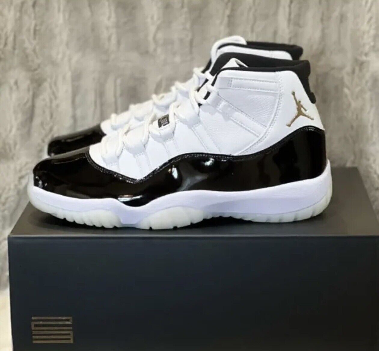 jordan 11 black and white