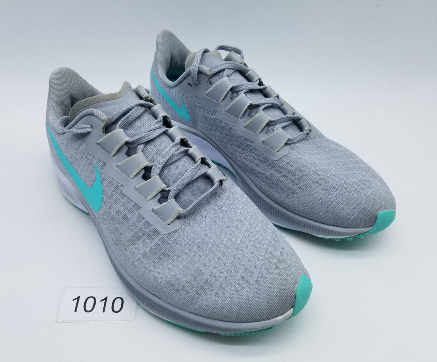 NIKE 【ZOOM PEGASUS 37 】26cm 新品　タグ付き NIKE 【ZOOM PEGASUS 37 】26cm 新品 タグ付き 靴