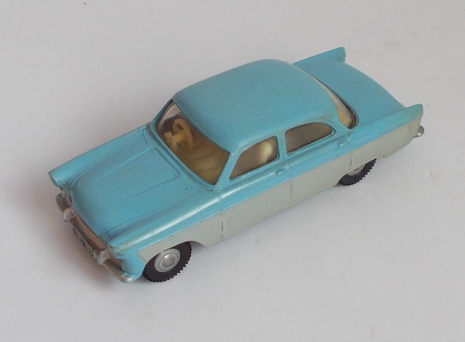 ミニカー SPOT - ON FORD ZODIAC with light Spot-On 100sl, Ford Zodiac (with lights) - Free Price Guide