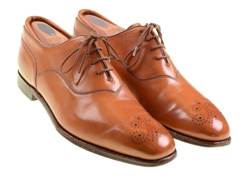 chestnut dress shoes