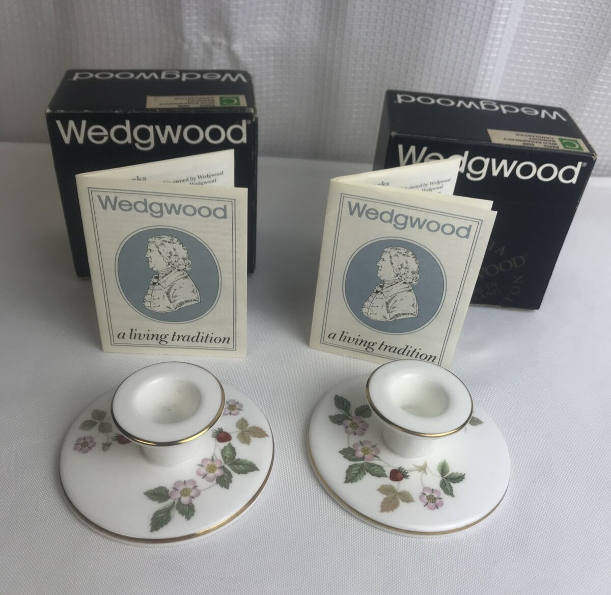 S Pair Bone China