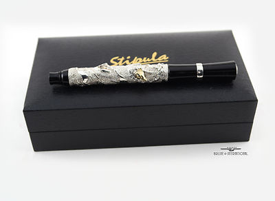 Stipula Academia Laurus/Horses Fountain Pen Silver-18k gold Fine Nib