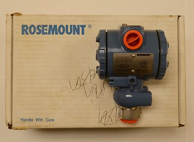 New ROSEMOUNT 2088G1M22A1, Pressure Transmitter, NOS in box.