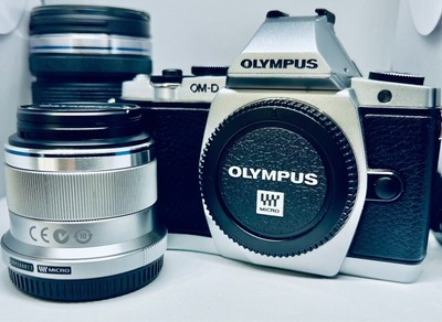 Olympus OM-D EM-5 + 45mm F1.8 lens + 12-50mm f3.5-6.3 lens W/charger  From Japan