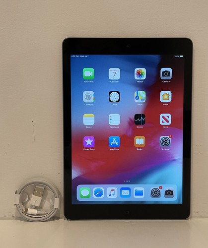 iPad Air　32GB Amazon.com : Apple iPad 2020 (10.2-inch, Wi-Fi, 32GB