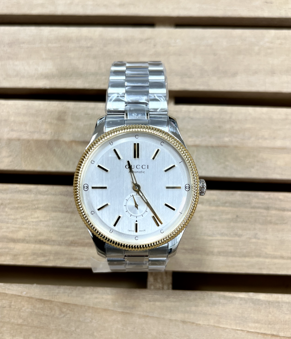 Pre-owned Gucci Timeless Auto 40mm Silver Dial Steel Men's Watch Ya126390 -