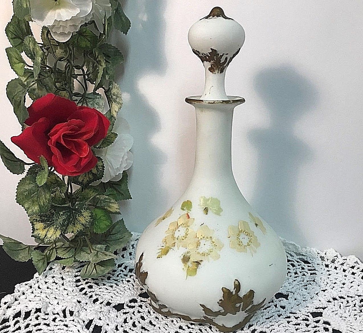 ANTIQUE Victorian Hand Blown Glass Decanter Barber's Cologne Bottle w Stopper