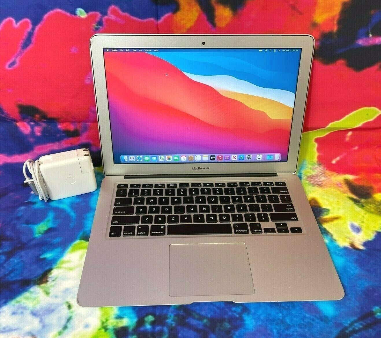 2017 Apple Macbook Air 13" Laptop - 1.8GHZ 8GB RAM 128GB SSD - MacOS Monterey