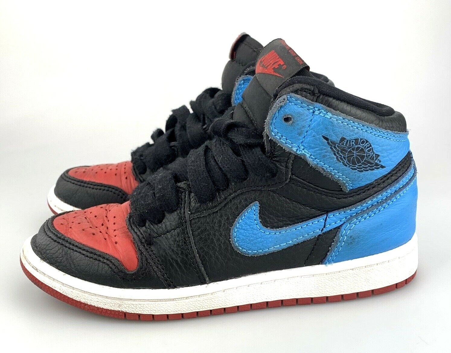 靴 AIR JORDAN 1 HIGH OG \"CHICAGO to UNC\" Latest Pickup: Air Jordan 1 High OG 