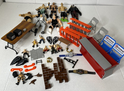 Wrestling Action Figures Belts, Breakable Table & Other Accessories