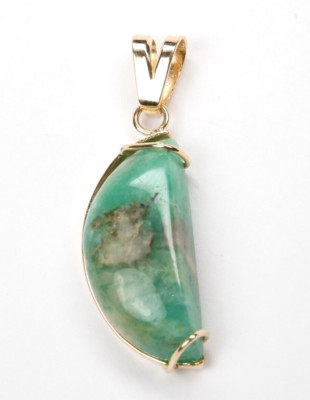 Colombian Emerald 17.00 Cts Half Moon Pendant 14K Yellow Gold Jewelry Muzo Mines