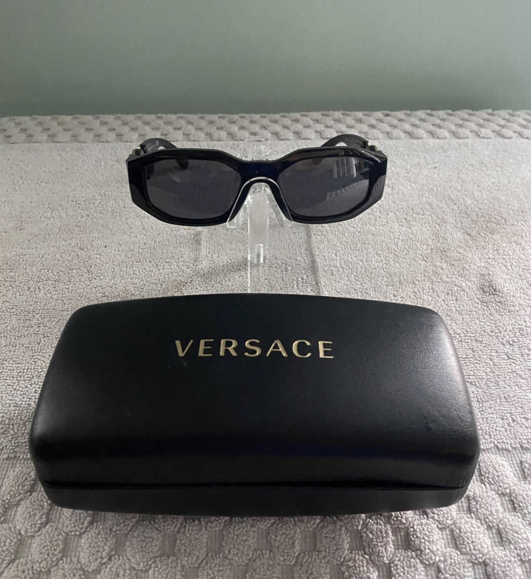 VERSACE ブラック サングラス MOD.4361 Amazon.com: Versace VE4361 542287 53MM Black/Dark Grey