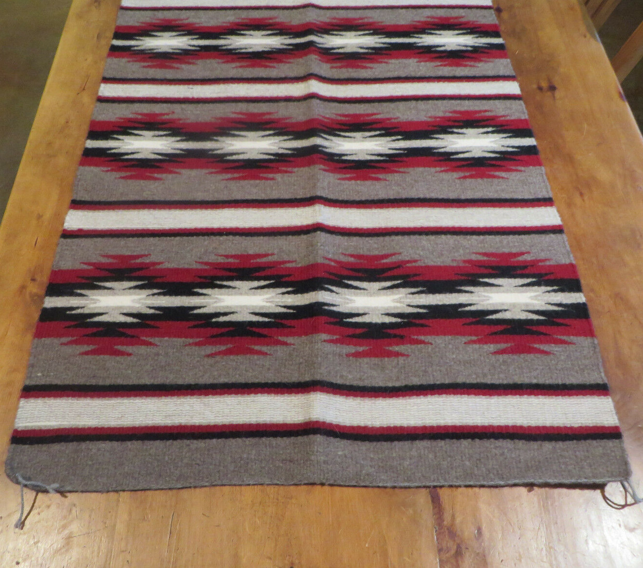 NAVAJO /  HAND LOOMED RUG - GLORILENE HARRISON 29