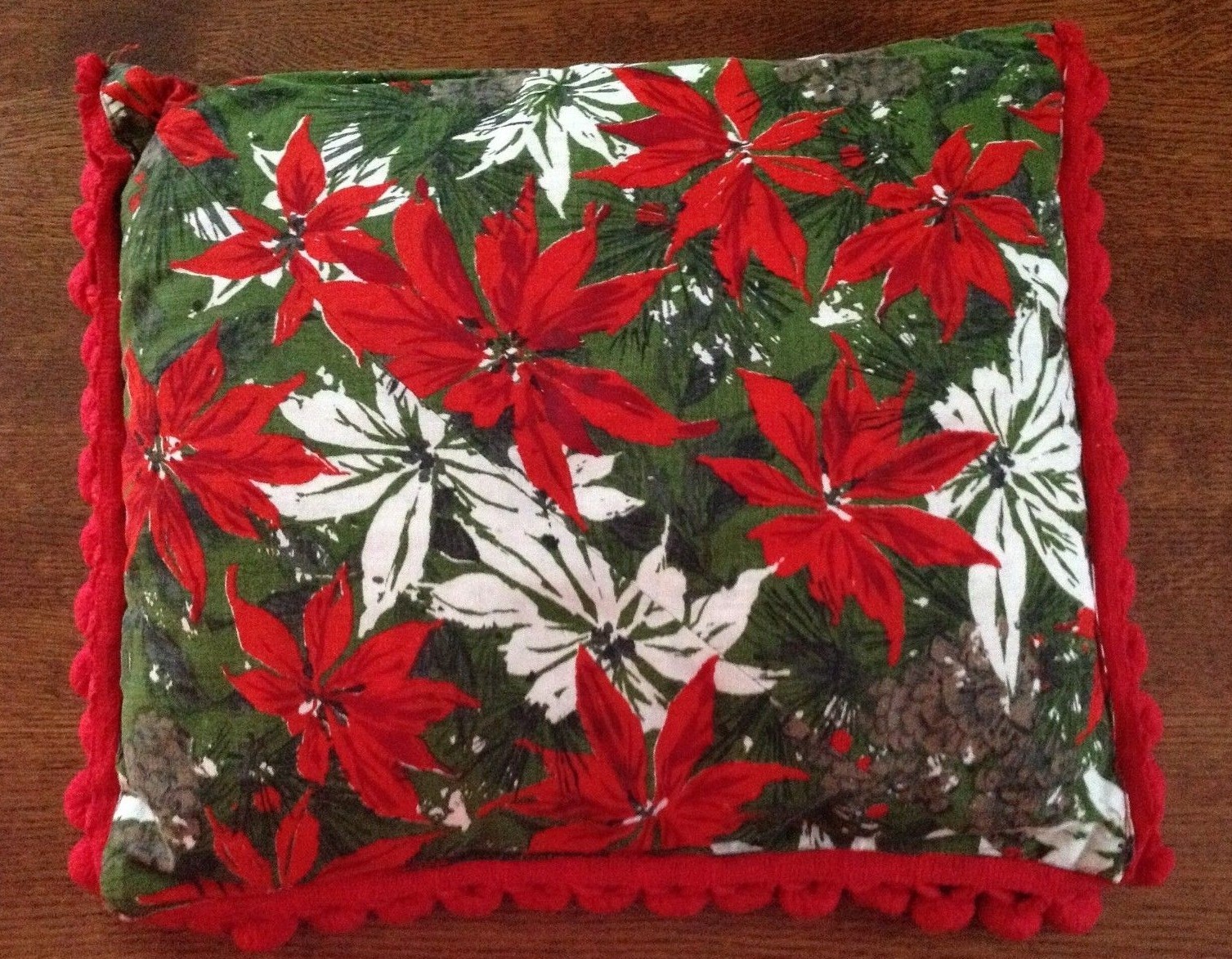 True Vintage Christmas Pillow Pompom Edge White Red Poinsettia
