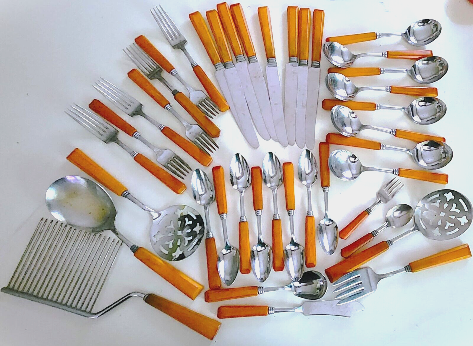 40 Pieces Butterscotch Bakelite
