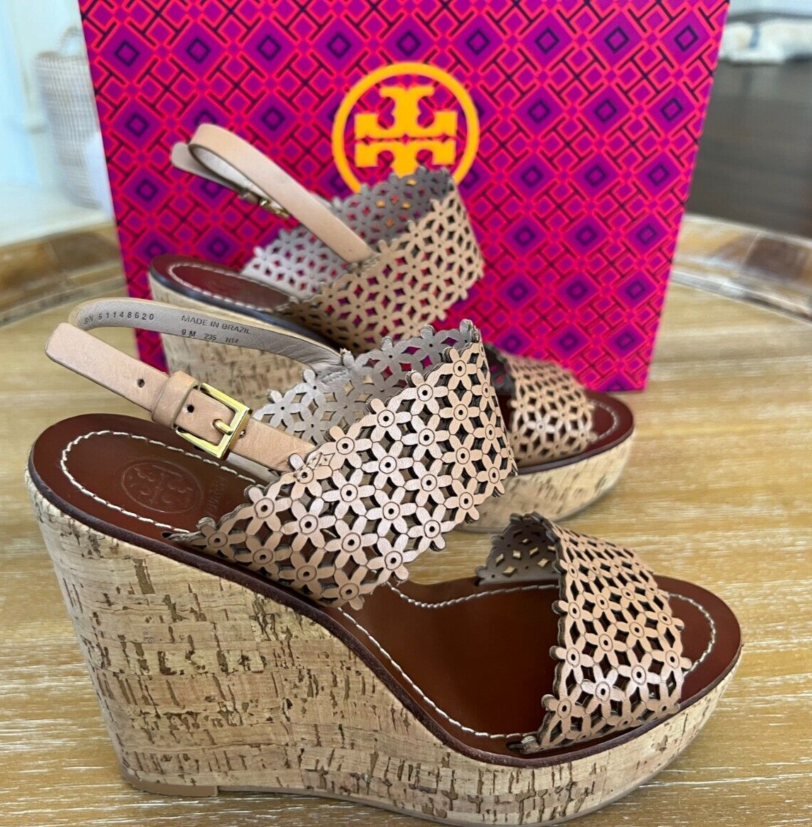 TORY BURCH 数限定2022春夏ARENA Everly Raffia Wedge サンダル Tory Burch Raffia Sandal Wedge 80mm - Sandals - Free