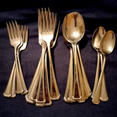 31 piece lot stainless flatware MAESTRO (aka ST. LEGER) Oneida SSS