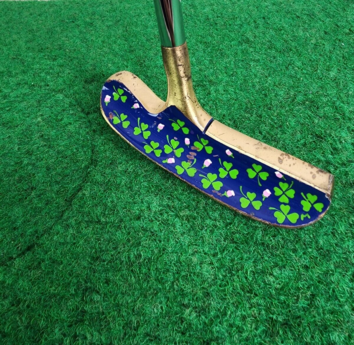 Vtg Old master calico gal R putter clovers painted 34