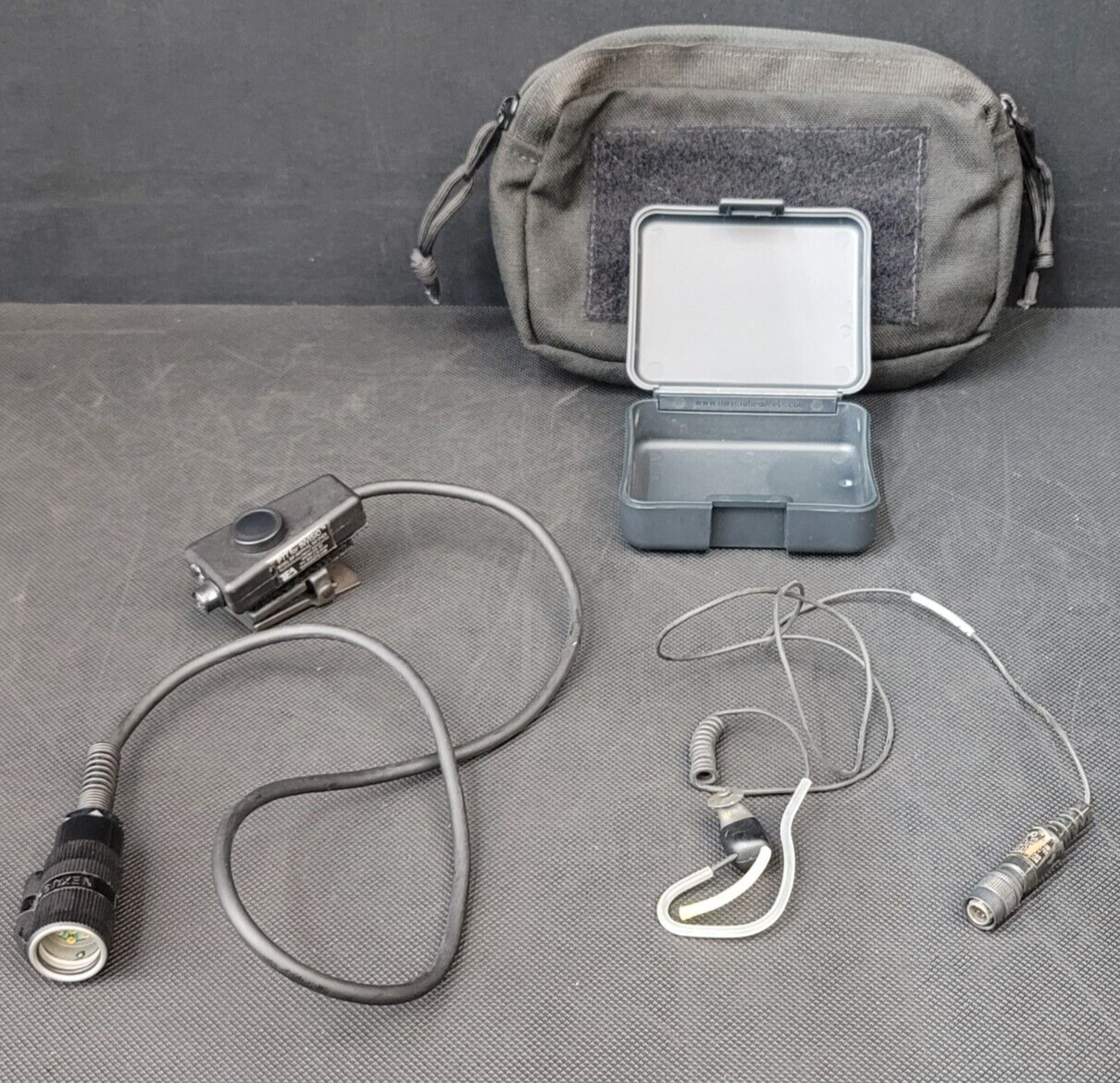 Invisio M3/M3S Tactical Ear Bone Headset INV-600-LE w/ PTT AP-136 Swat Headset