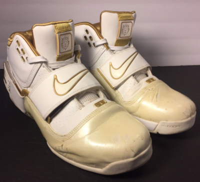 NIKE Zoom Lebron IV 316643 111 Basketball Shoes Men s Size 12