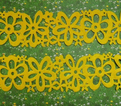 2m Schleifenband (0,99€/m) Filzband Tischband Frühling Blumen gelb Deko Ostern 