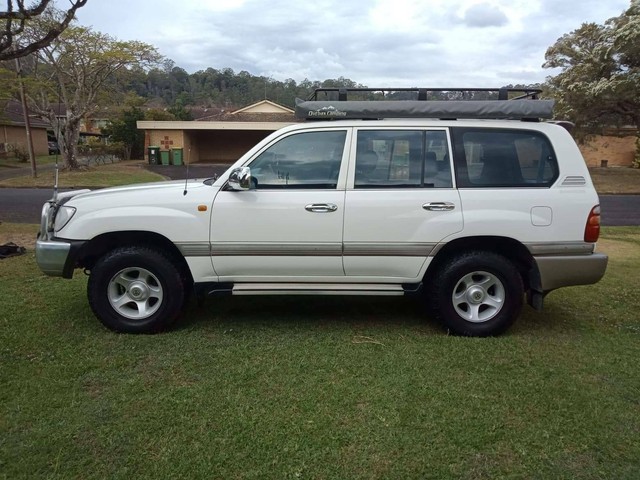Toyota cruiser 100