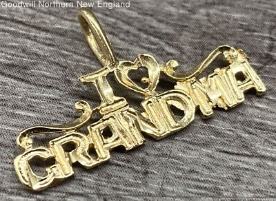 14K Yellow Gold I Love Grandma Pendant 1/2'' x 7/8'' 0.87g