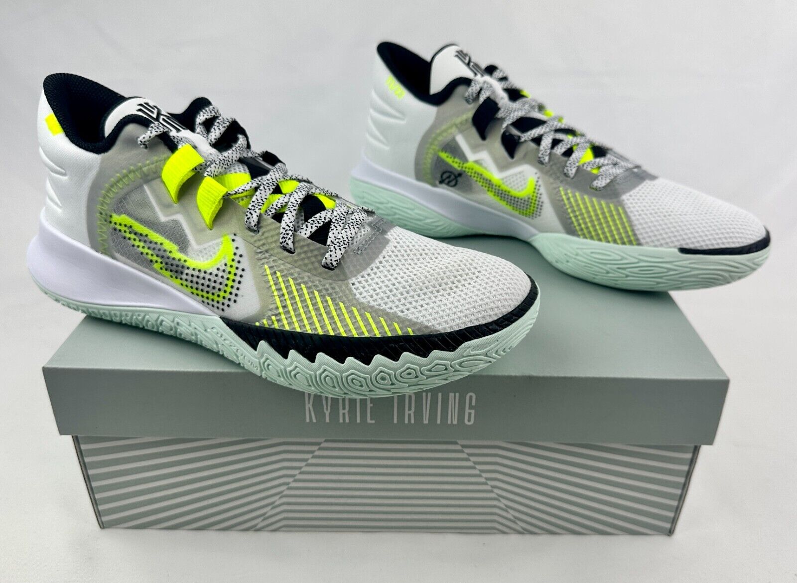 Nike Mens Kyrie Flytrap V 5 White Green Volt Basketball Shoe Nike Mens Kyrie Flytrap V 5 White Green Volt Basketball Shoe