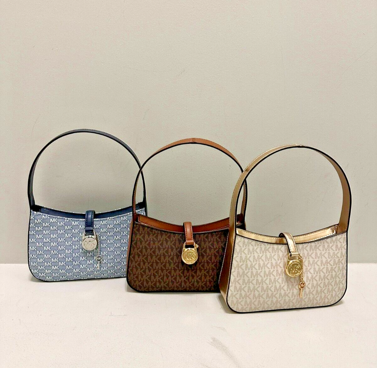 【新品未使用MICHAEL KORS_エスパドリーユ　サイズ7M LYNN プラットフォーム エスパドリーユ サンダル ー MK