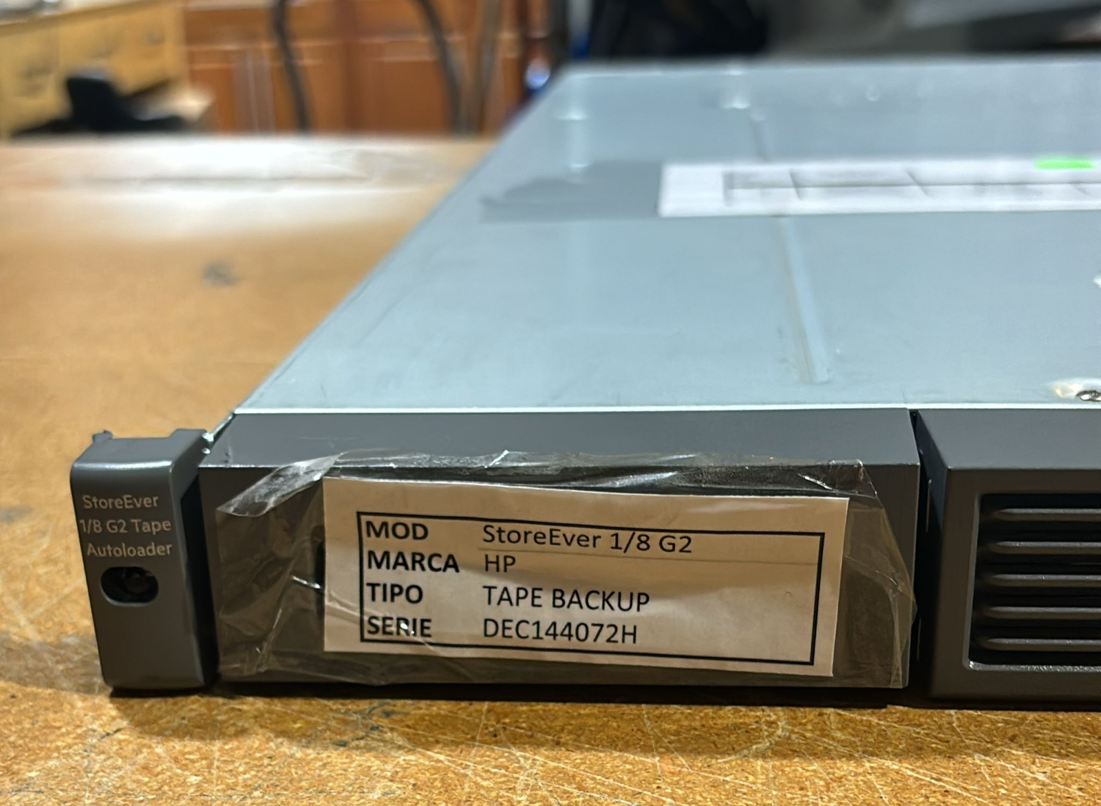 HPE R1R75A StoreEver MSL MSL 1/8 G2 Tape Autoloader - Enclosure, 0-tape drive - Picture 2 of 2