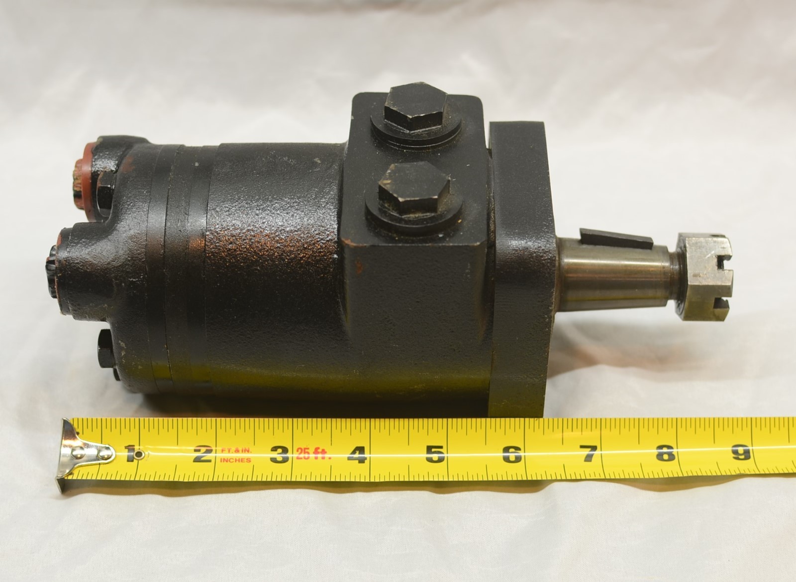 Hydraulic Motor Machinery Farm Equipment Tapered shaft 4 bolt mounting