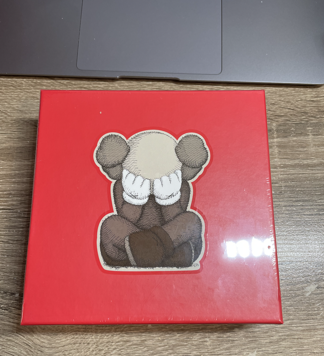 公式の店舗 KAWS Tokyo First Seperated Puzzle- Sealed 100 Piece SHIPS ピンズ・ピンバッジ・缶バッジ