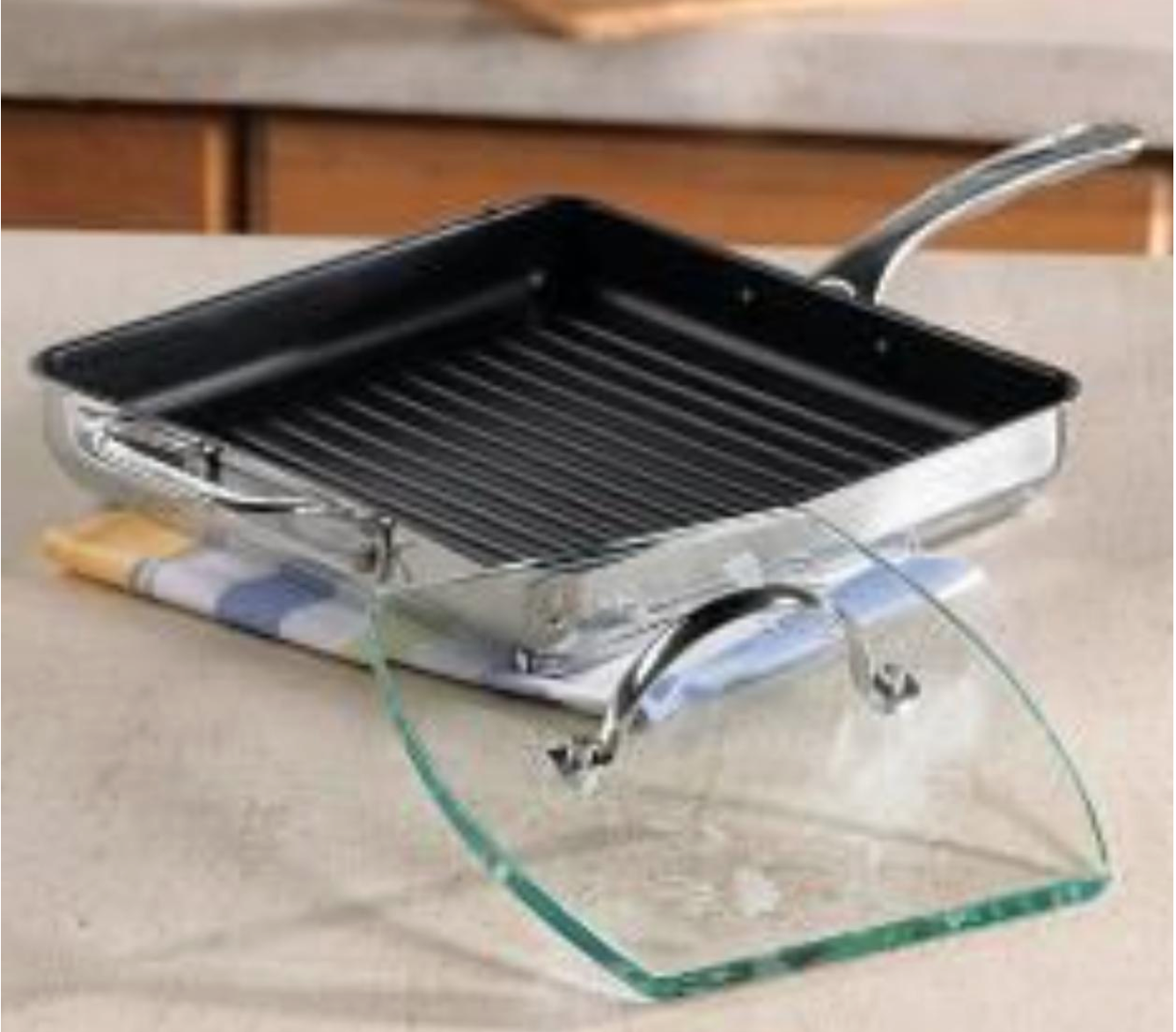 Princess House Nonstick Grill Pan and Glass Press 6937 Princess House Nonstick Grill Pan and Glass Press 6937