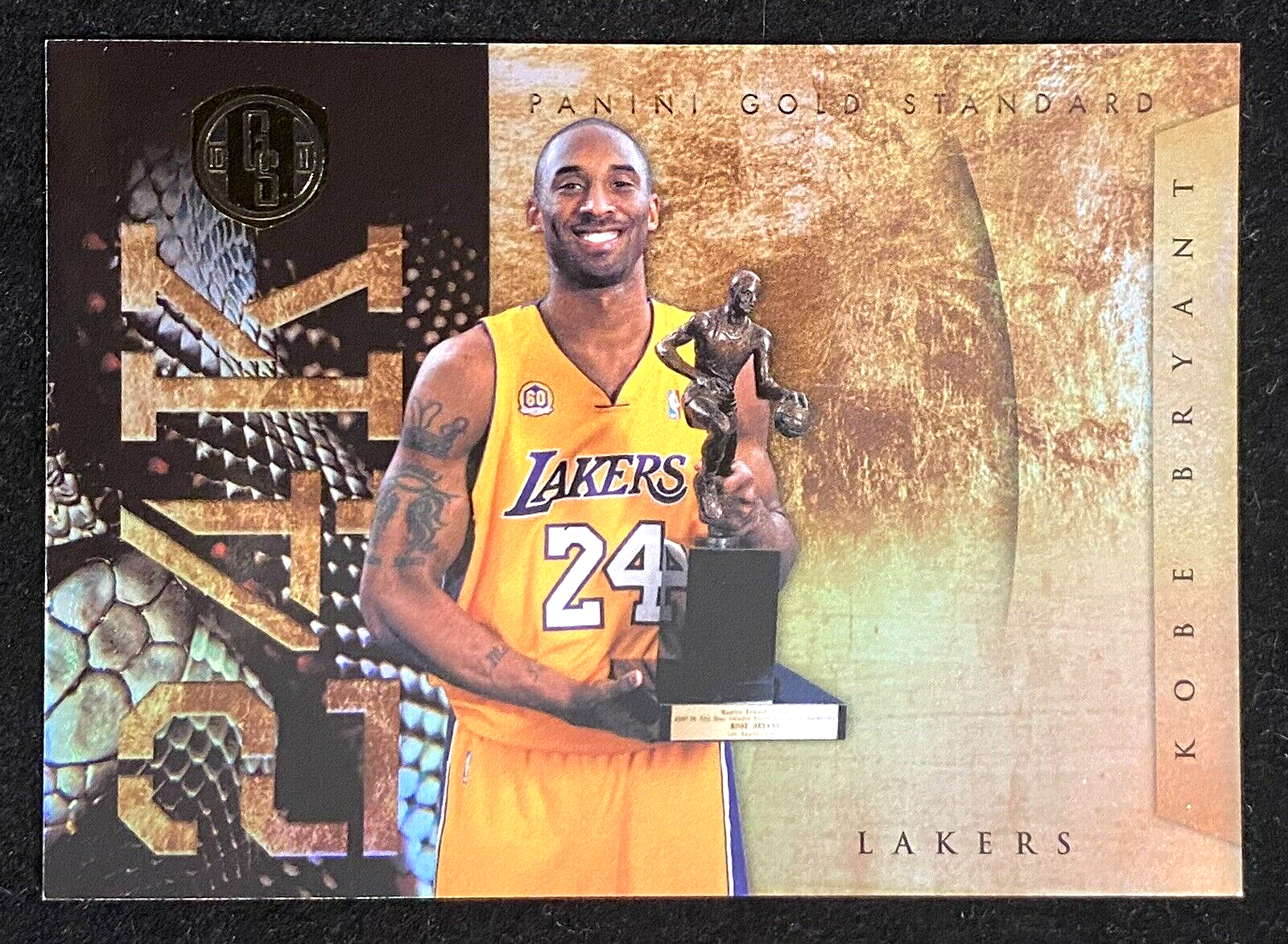 2010-11 Panini Gold Standard #12 Kobe Bryant 24K Insert 191