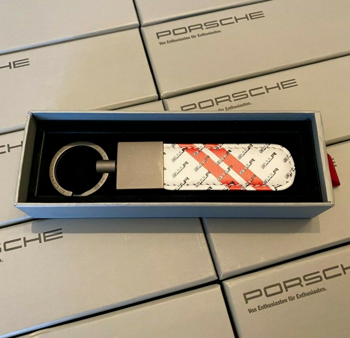 【極美品】 PORSCHE  911 GTS KEYRING  キーリング Fits Porsche 911 GT3 992 Red Keychain Hot Wheels Matchbox | eBay